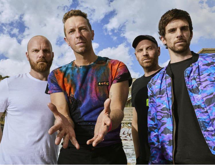 Coldplay vydali deviaty album. Na predpremiére fanúšikov prekvapil Ed Sheeran
