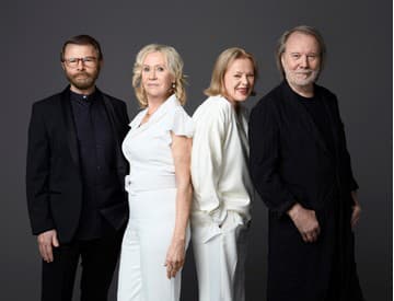 Legendárna ABBA vydáva očakávaný album Voyage. Reakcie sú rozpačité Legendárna ABBA vydáva očakávaný album Voyage. Reakcie sú rozpačité