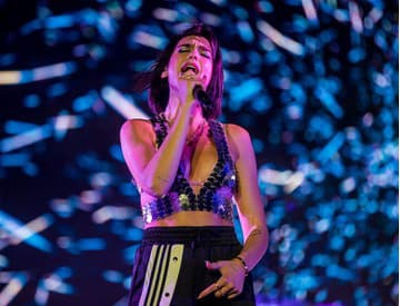 Sziget 2022 pozná prvých headlinerov: Dua Lipa, Arctic Monkeys a Kings of Leon