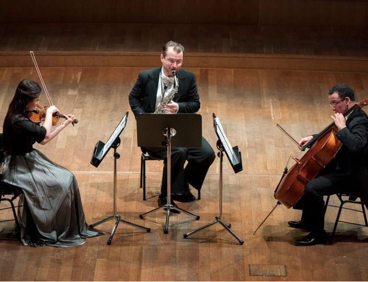 Trio The Saxophone Connections dnes odohrá online koncert z Malého Berlína