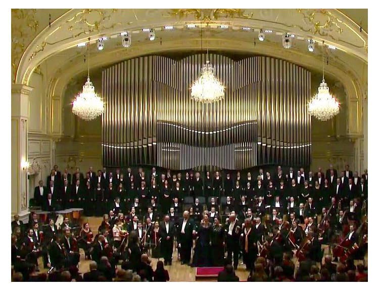 Slovenská filharmónia už dnes opäť privíta divákov vo svojej koncertnej sieni