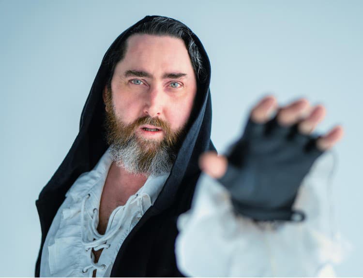 Na Slovensku žijúci francúzsky spevák Matissyah vydáva dynamickú novinku Ghost