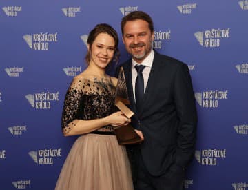 Viktória Vargová a Peter Bič, Krištáľové krídlo