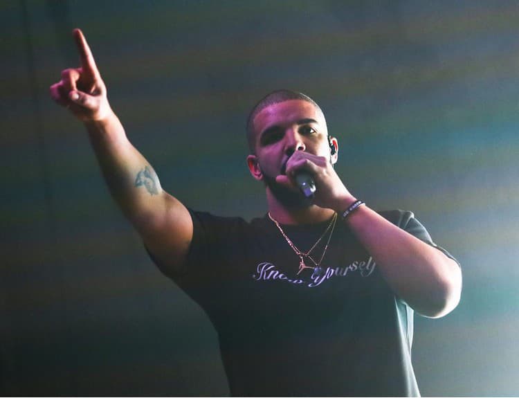 Drake, 2016
