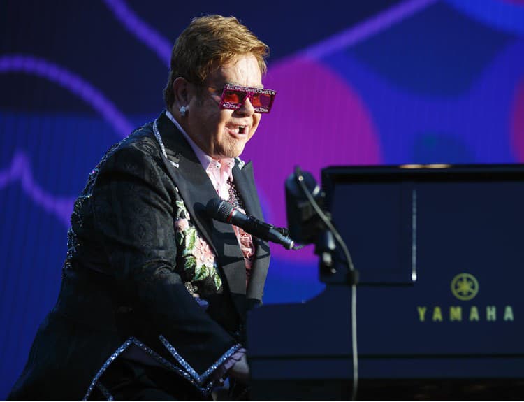 Elton John, 2019