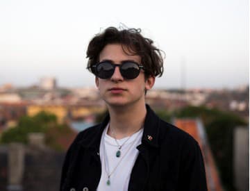 The Curly Simon, 2022 The Curly Simon, 2022