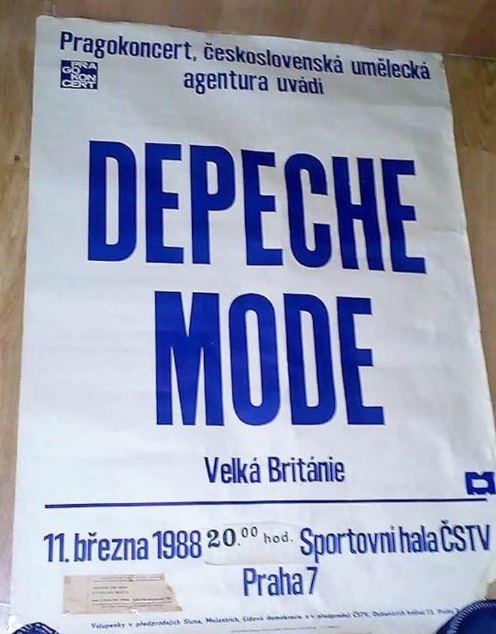 Dobový plagát koncertu Depeche Mode v Prahe, 1988