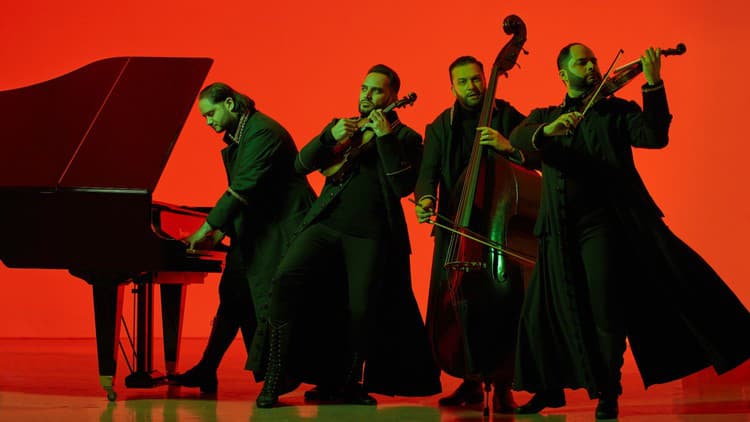 Janoska Ensemble, 2022