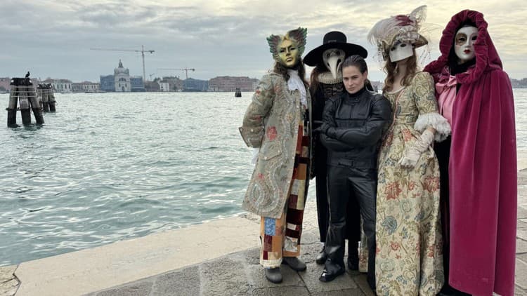 Christine and The Queens, video Stayin´Alive