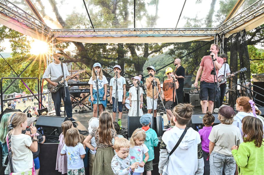 Toddler Punk, Atmosféra 2024