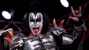 Gene Simmons, Kiss, 2013