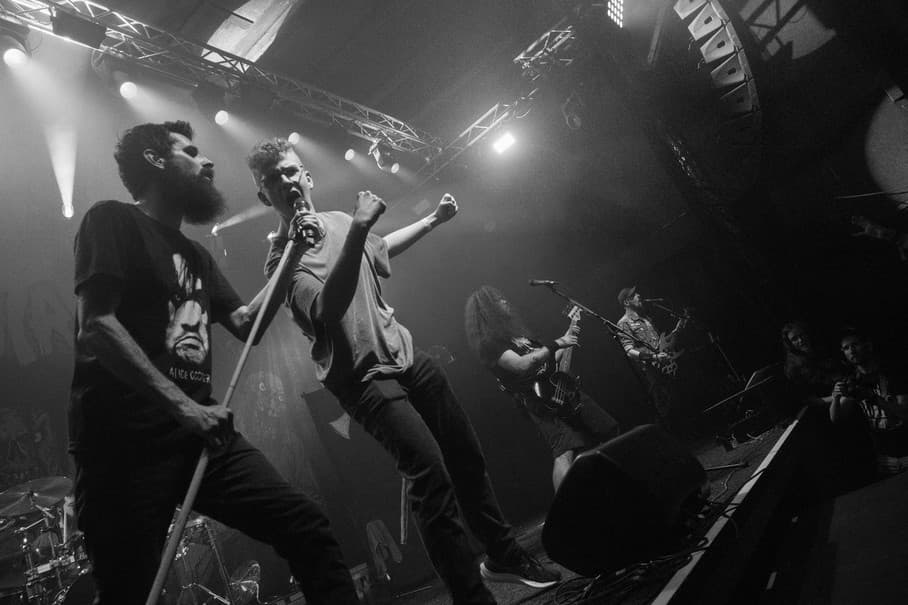 Catastrofy, Besnenie zbojníkov, 25.4.2025