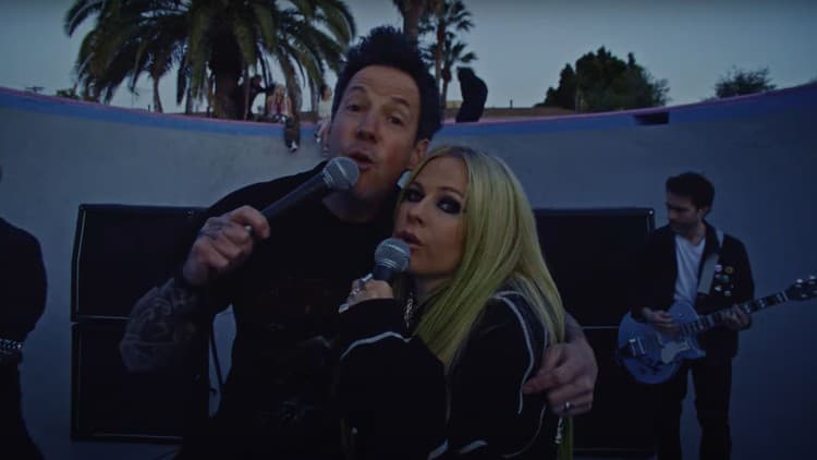 Avril Lavigne a Simple Plan, video Young & Dumb