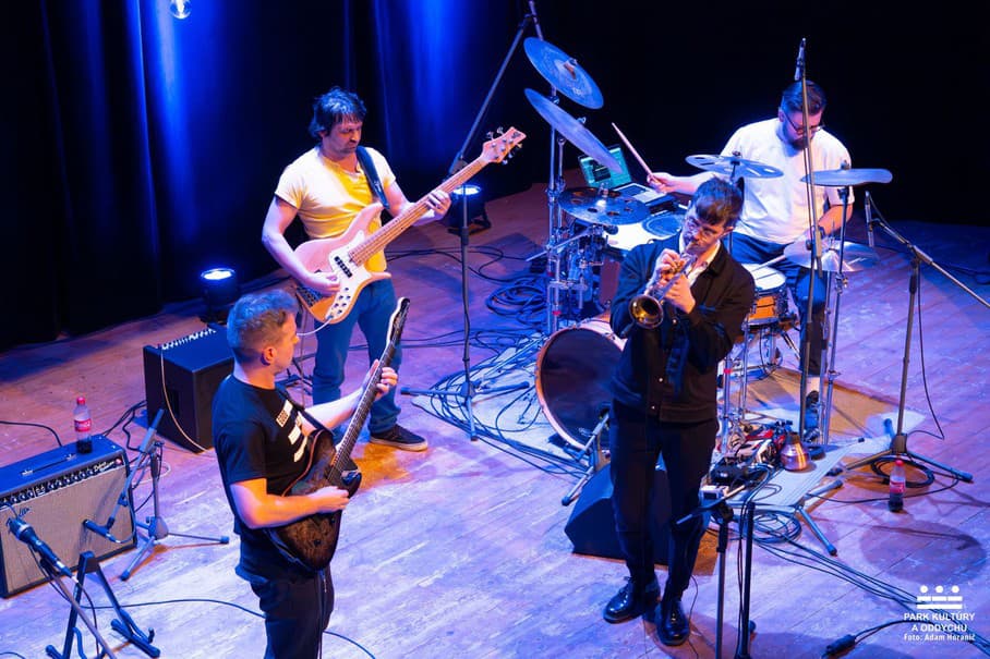 Peter Uher Group a Jakob Sørensen