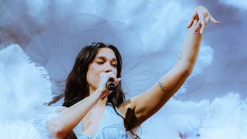 Dua Lipa v Prahe, 27.5.2025