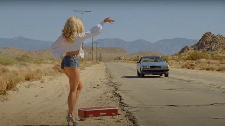 Sabrina Carpenter, video Manchild
