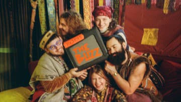 Tolstoys - The Buzz, 2025
