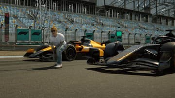 Ed Sheeran vás vezme so skladbou Drive na divokú jazdu okruhu F1