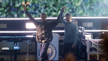 Návrat Oasis: Namastené vrecká Gallagherovcov aj eufória na pozadí neférového predaja vstupeniek