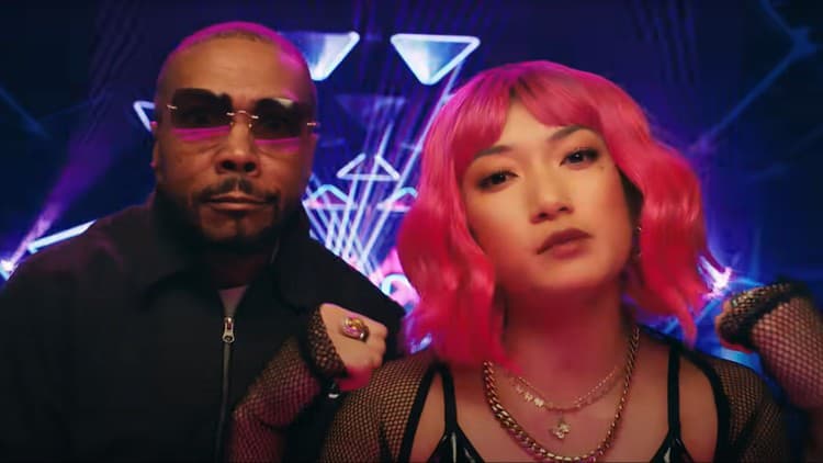 Timbaland a TaTa, video Glitch x Pulse