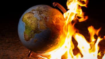 Andrej Hruška alias theOvocnicek vydáva singel, ktorý hudbou a klipom komentuje konzum spoločnosti