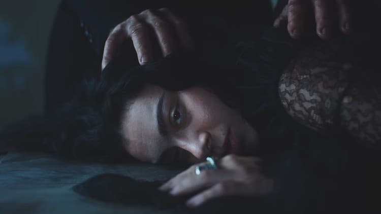 Charli XCX a John Cale, video House
