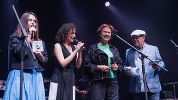 Morena pokrstila album Kým zovrie voda, ktorým Andrea Bučko a Dominika Fischer hovoria o sebe aj o nás