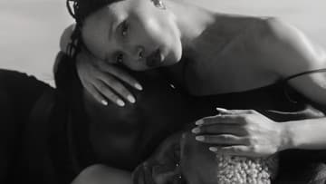 FKA twigs zdieľala videoklip k sexuálne nabitej piesni Hard