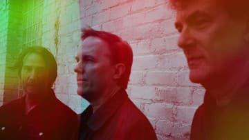 Keanu Reeves a jeho kapela Dogstar ohlásila britské a európske turné. Vráti sa aj do Prahy