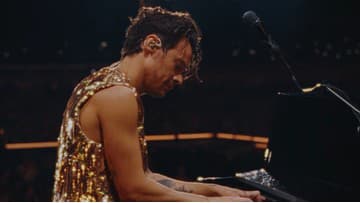 Harry Styles prekvapil videoklipom ku klavírnej balade Forever, Forever