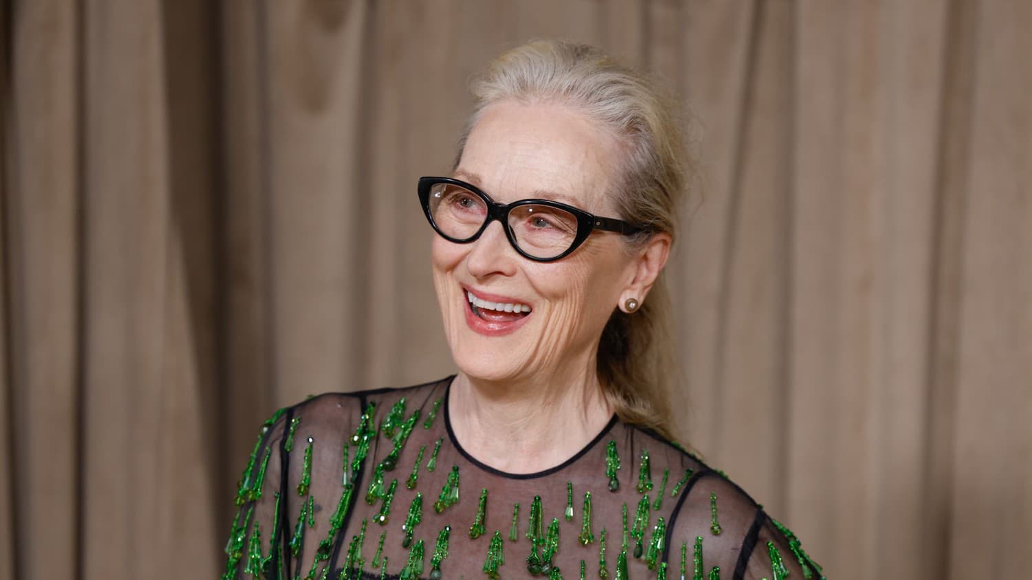 Hollywood siaha po legende: Meryl Streep stvárni Joni Mitchell v ...