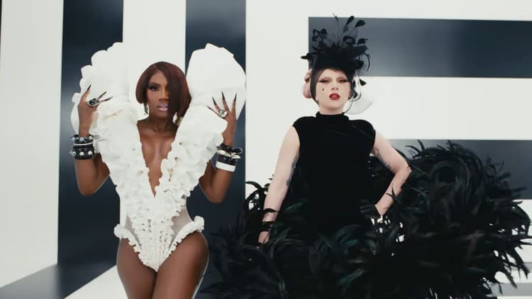 Doechii a Lady Gaga, video Runway