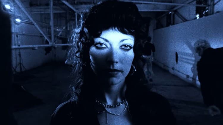 Violet Grohl, video Cool Buzz